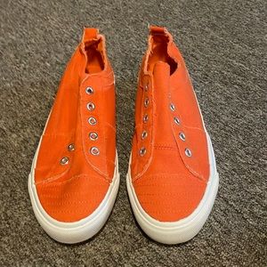 Sneakers never been worn